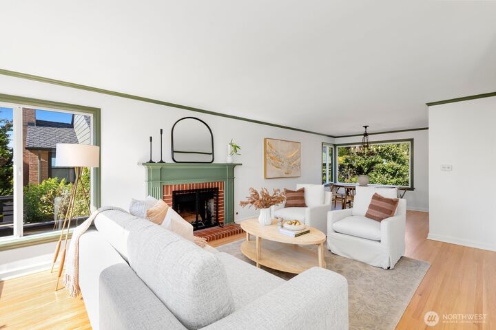Property Photo: 3848 29th Avenue W WA 98199