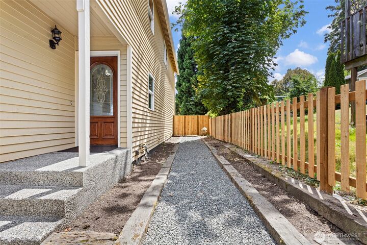 Property Photo: 278 Lind Avenue NW WA 98057