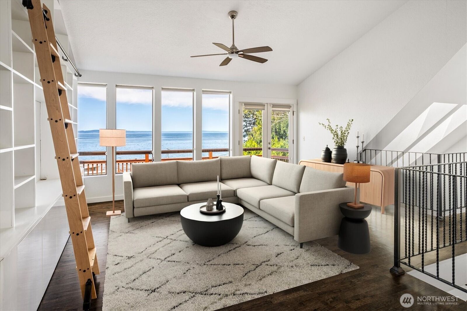 Property Photo: 2364 Hobart Avenue SW WA 98116