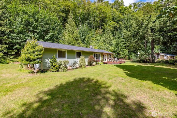 Property Photo: 1784 State Route 9 WA 98284