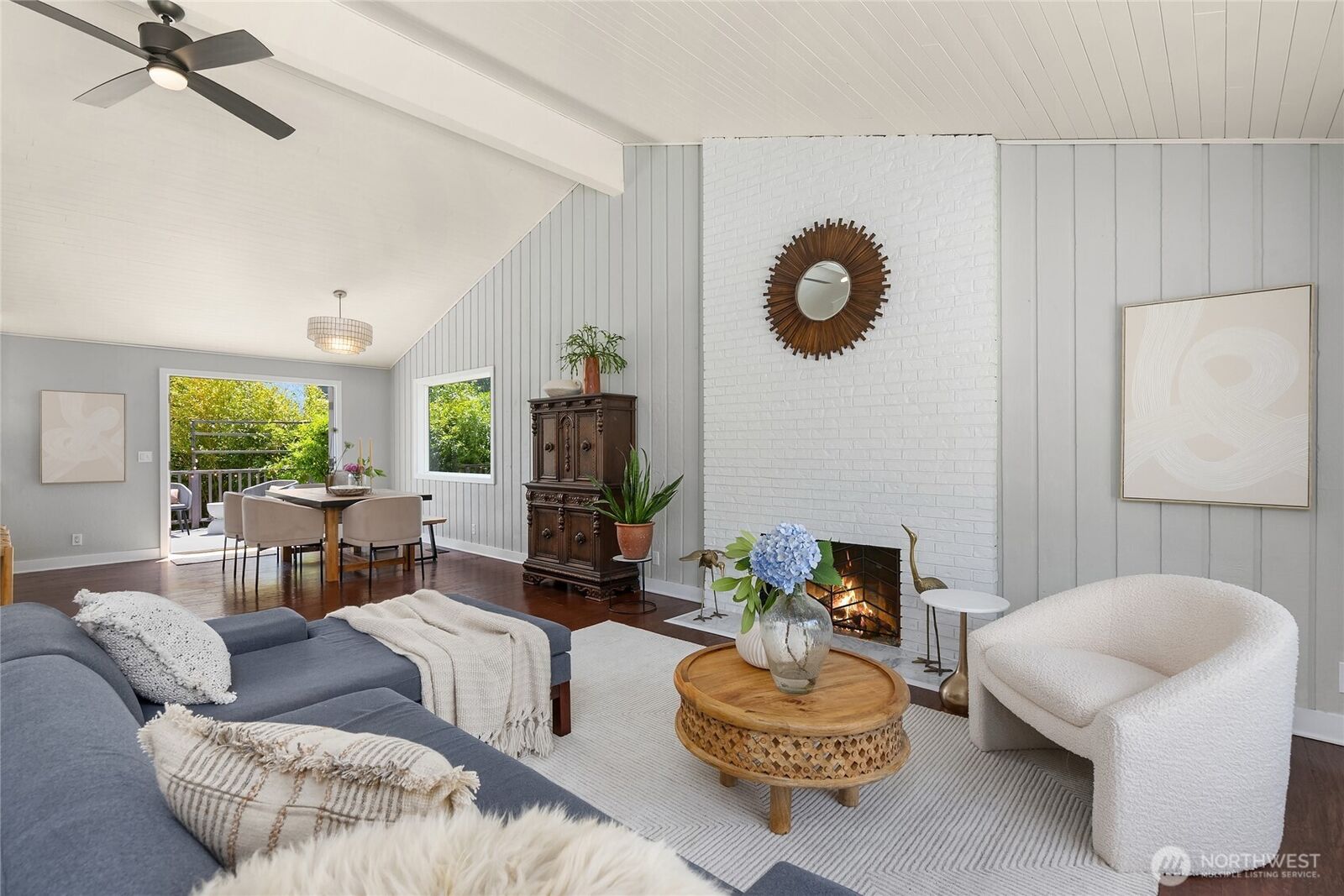 Property Photo:  7563 NE Emerald Way  WA 98110 