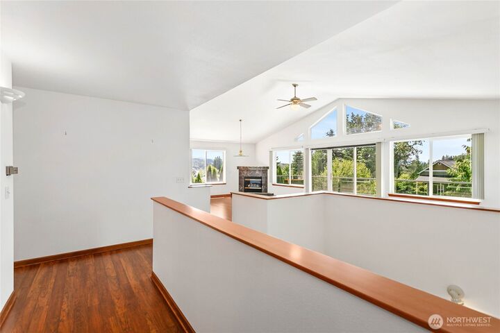 Property Photo:  3004  Haggin Street  WA 98226 