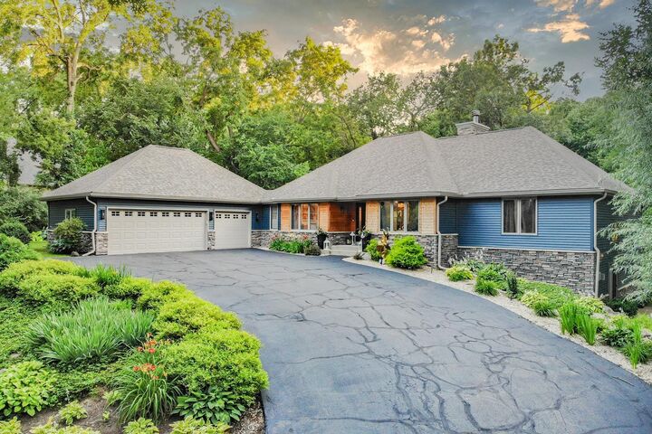 Property Photo: 9038 Sheringham Drive IL 61073