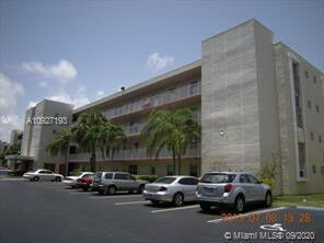 Property Photo: 315 SE 11th Terrace 305 FL 33004