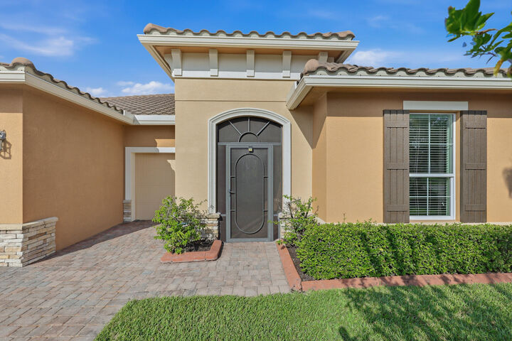 Property Photo: 11126 SW Vitalia Court FL 34987