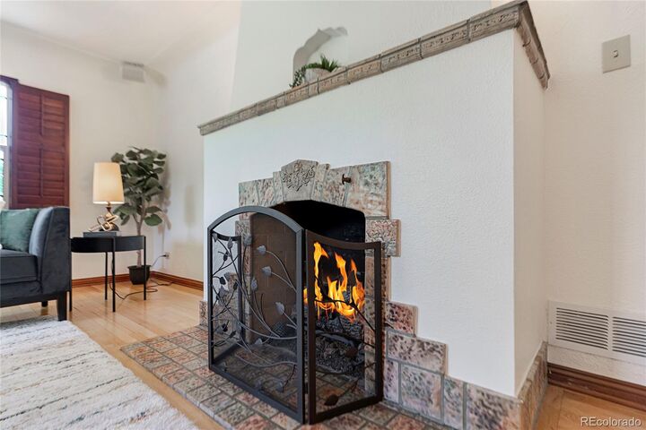 Property Photo: 1090 Bonnie Brae Boulevard CO 80209
