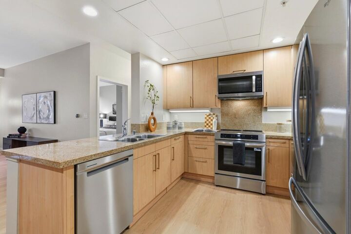 Property Photo:  88 Bush Street 1101  CA 95126 