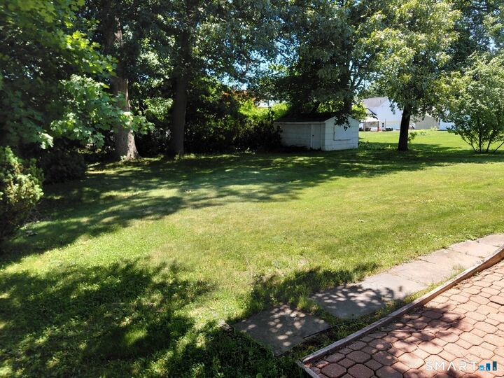Property Photo:  101 Brace Road  CT 06111 