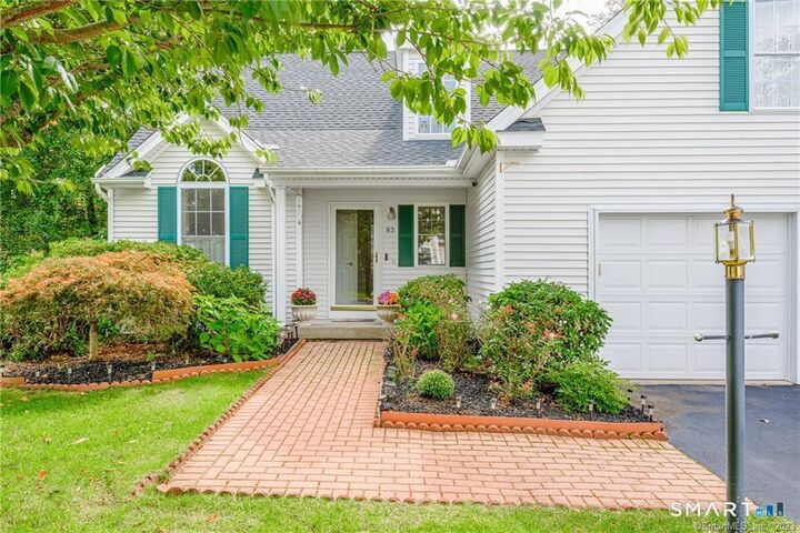 Property Photo:  83 Fox Hollow 83  CT 06001 