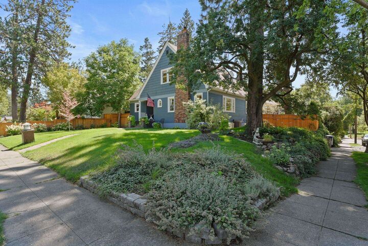 Property Photo: 629 W 17th Ave WA 99203