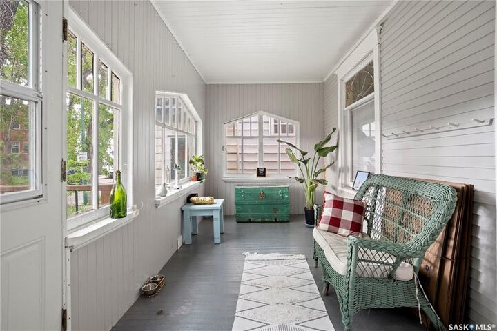 Property Photo: 1921 Garnet Street SK S4T 2Z5
