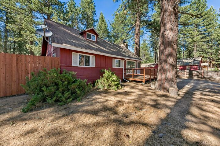 Property Photo:  955 Tulare Avenue  CA 96150 