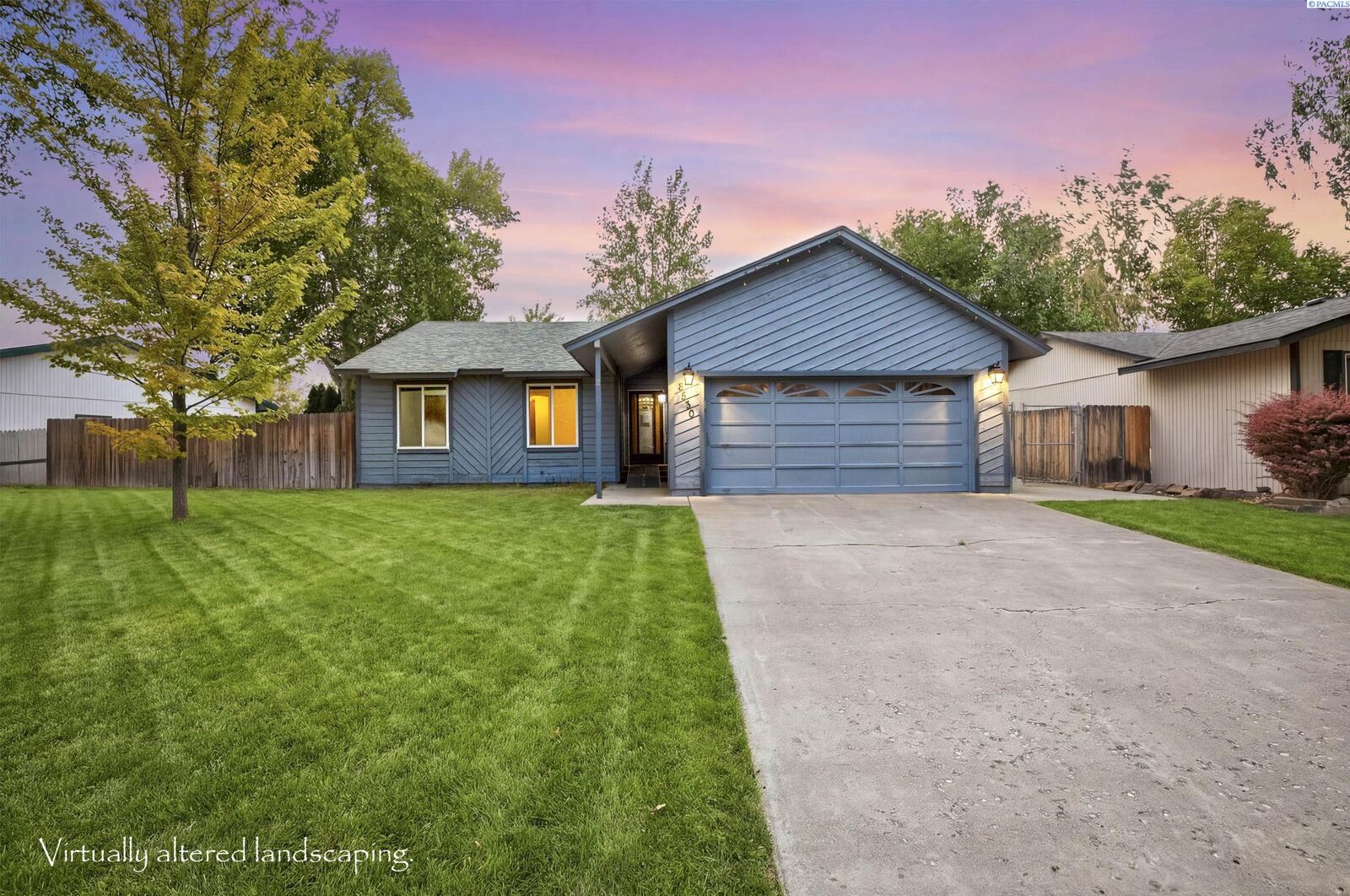 Property Photo:  8530 W Deschutes Ave  WA 99336 