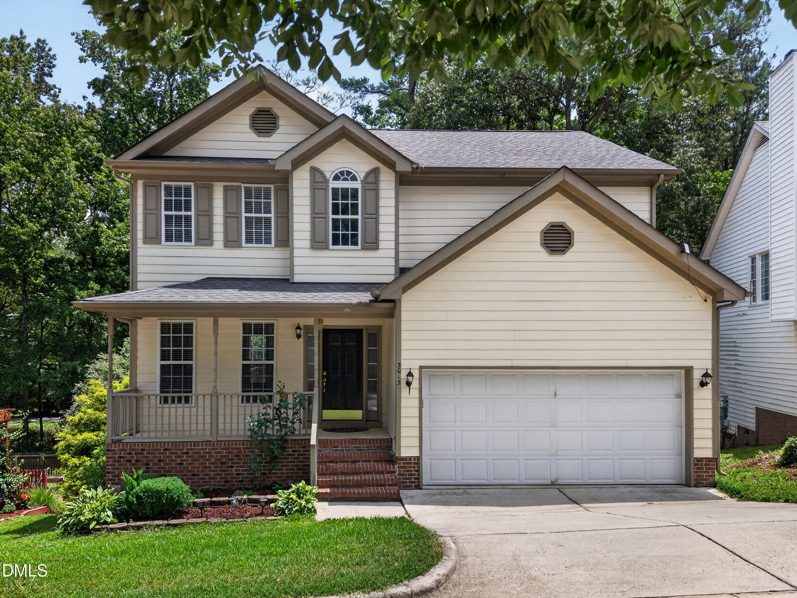 Property Photo:  3013 Englefield Drive  NC 27615 