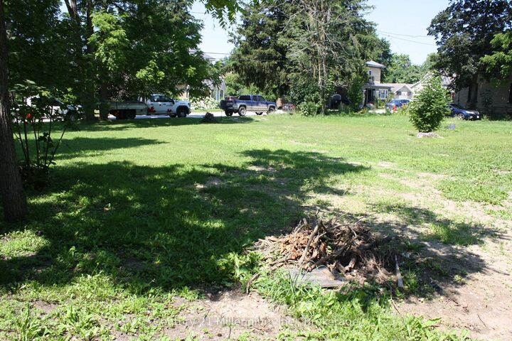 Property Photo:  Na 3rd Ave SW Avenue S  ON N0G 0A1 
