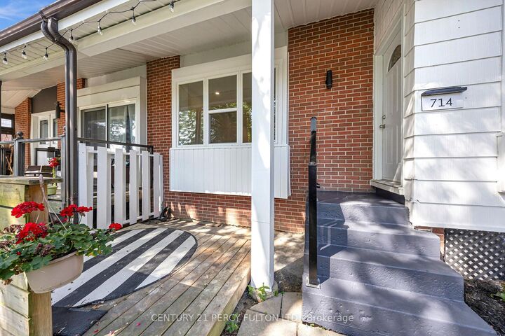 Property Photo:  714 Lublin Avenue  ON L1W 1Z2 