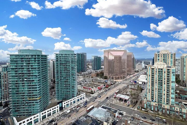 Property Photo: 15 Holmes Avenue 2205 ON M2N 0L4