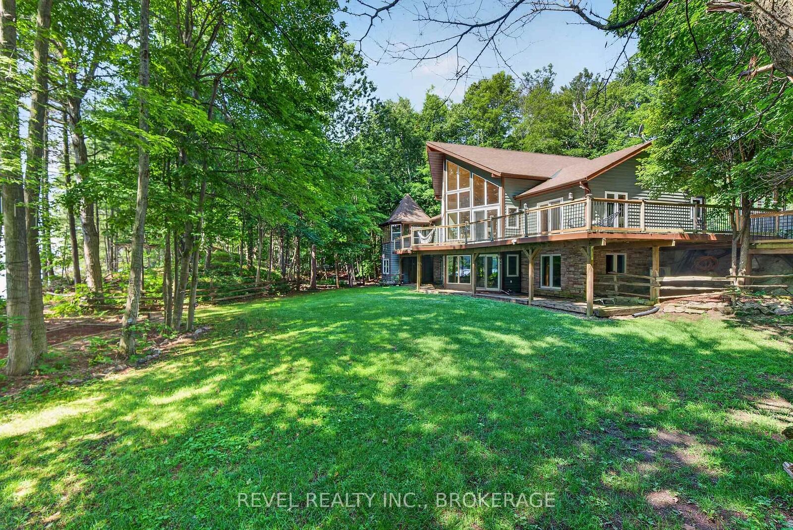 Property Photo: 507 Frye Lane ON K0H 2L0