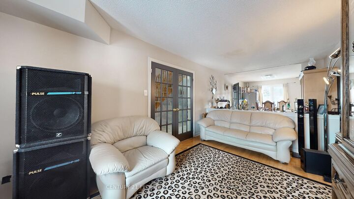 9 Roughley Street — photo 1