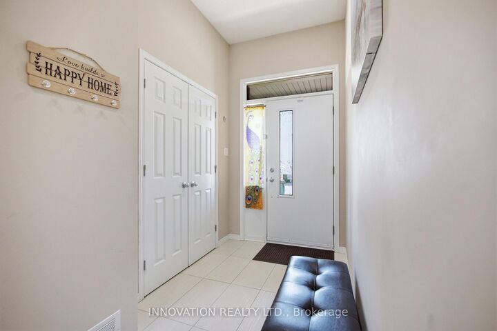 Property Photo: 517 Dressage Avenue ON K2V 0C8