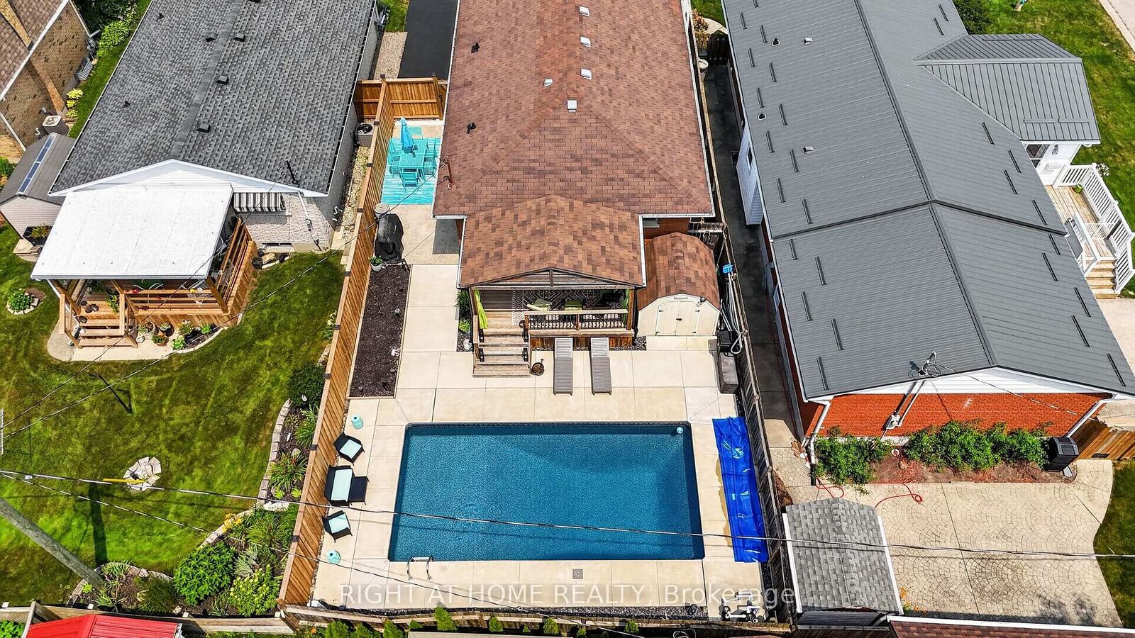 Property Photo: 27 Dyer Street ON N5R 5K2