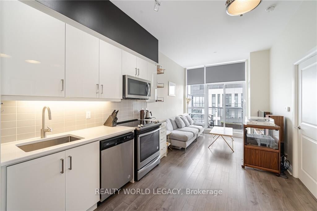 Property Photo: 17 Zorra Street 2407 ON M8Z 4Z6