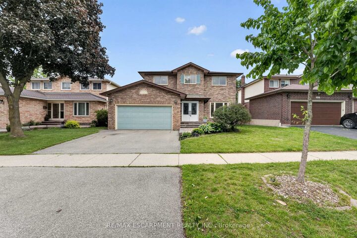 Property Photo: 2450 Overton Drive ON L7P 4B5