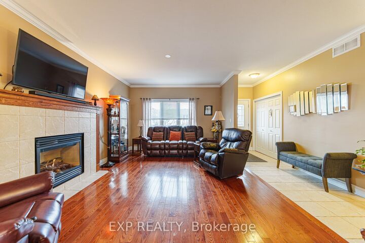 Property Photo: 1496 Queensdale Avenue ON K1T 4G3