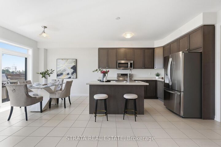 Property Photo:  182 Explorer Way  ON L2V 0K3 
