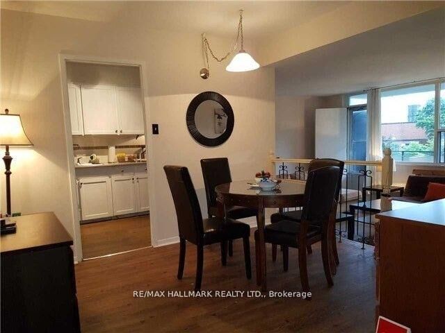 Photo de la propriété:  20 Forest Manor Road 309  ON M2J 1M2 