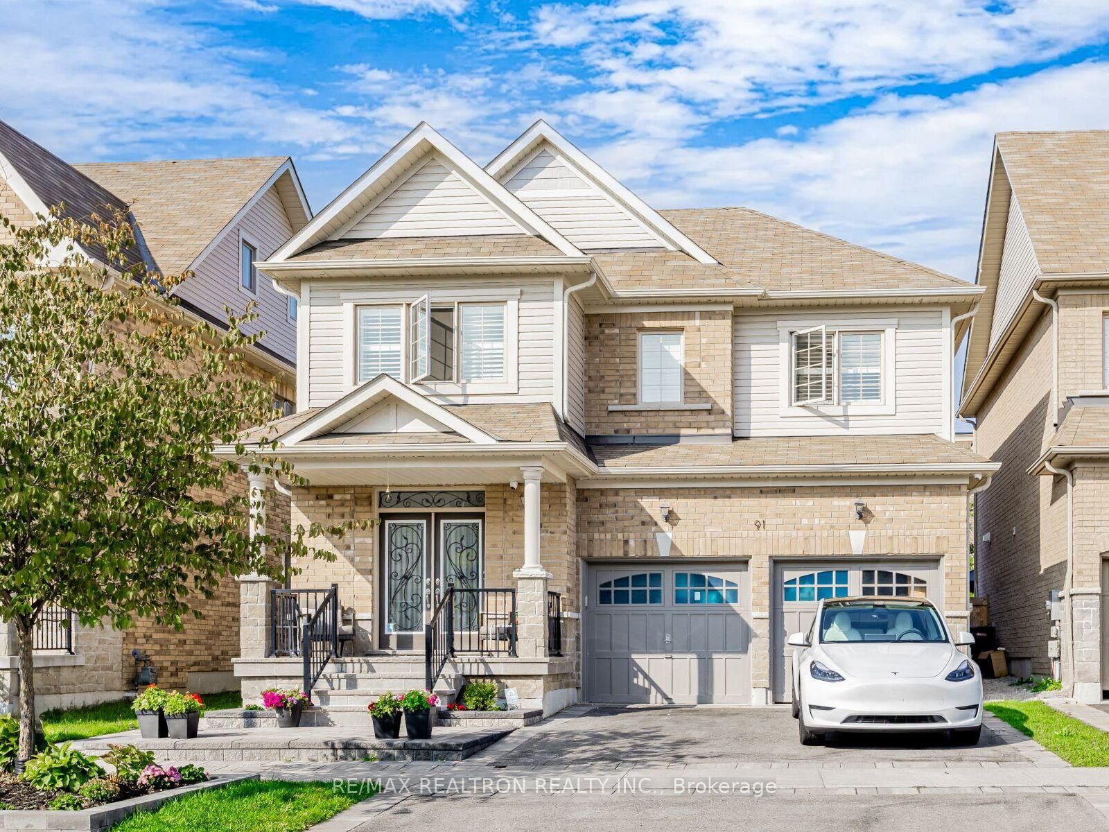 Property Photo: 91 McRoberts Crescent ON L1E 0H4