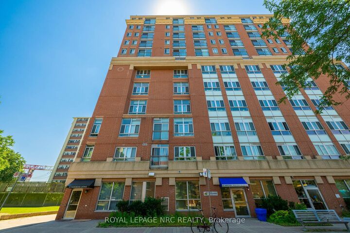 15 Maplewood Avenue Ph 6 — photo 1