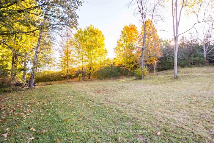 Property Photo:  863 Gunter Settlement Road  ON K8V 5P6 