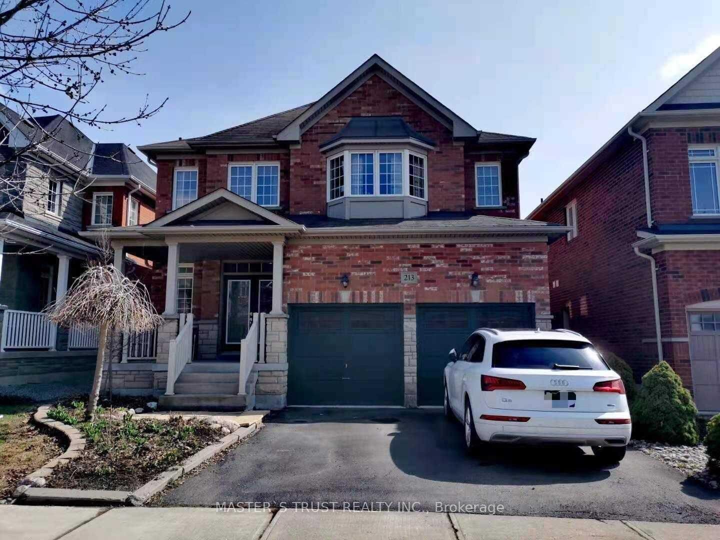Property Photo: 213 River Ridge Boulevard ON L4G 7T7