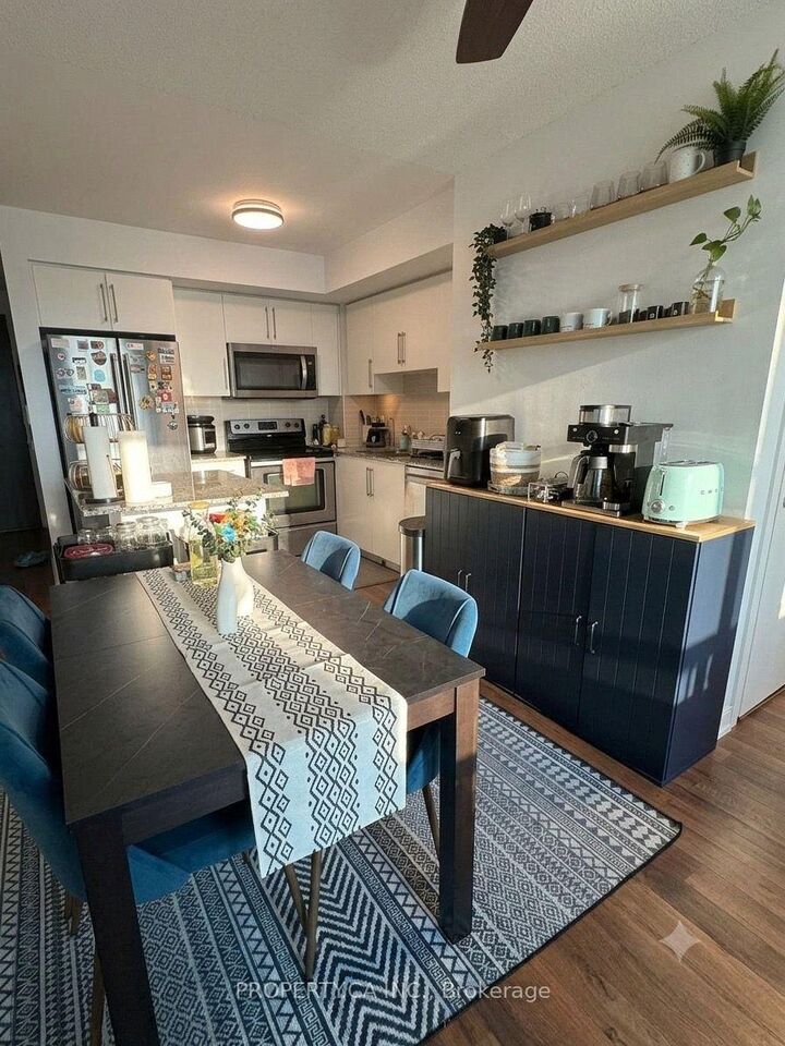 Property Photo: 25 Viking Lane 556 ON M9B 0A1