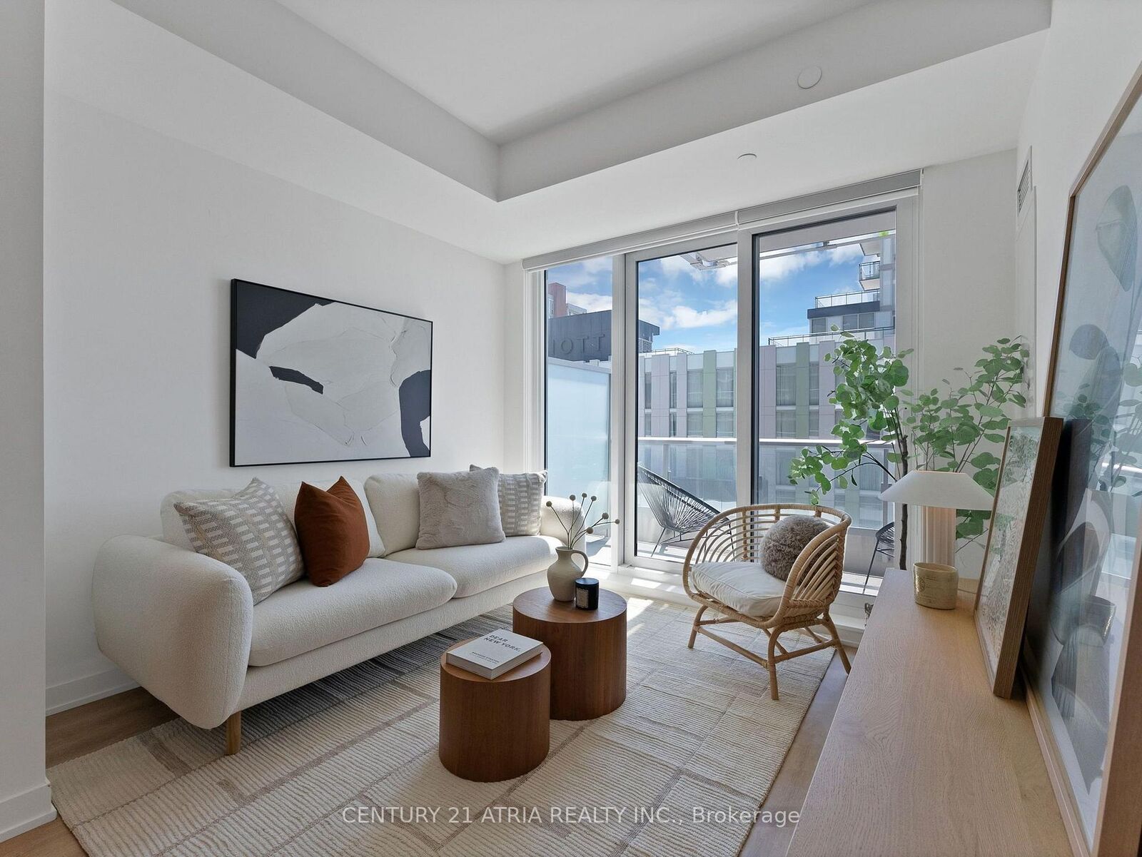 Property Photo: 8119 Birchmount Road 817 ON L6G 0H5