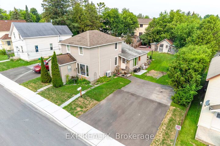 111 Macdonald Street — photo 1