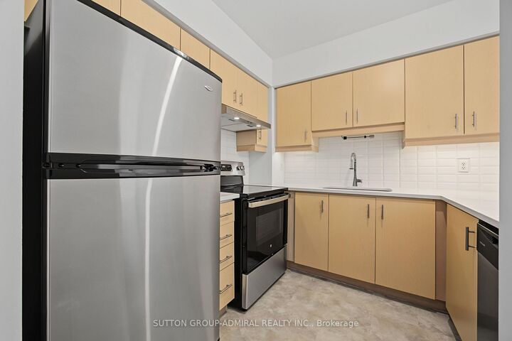 Property Photo: 735 New Westminster Drive 56 ON L4J 7Y9