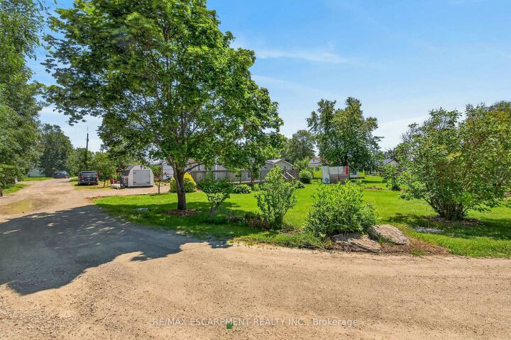 19 Barbara Drive — photo 1