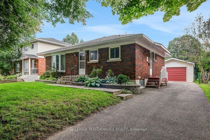 Property Photo:  2038 Arch Street  ON K1G 2H1 