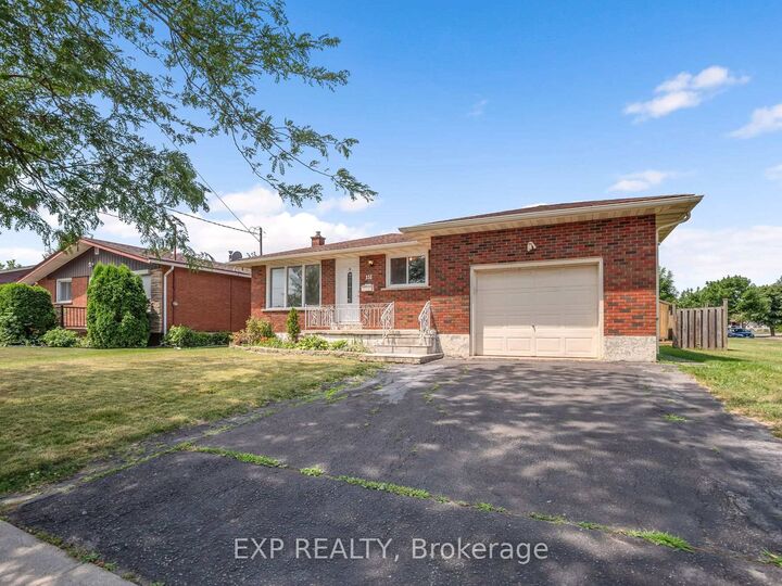 Property Photo:  151 Wellington Street  ON L3B 1B4 