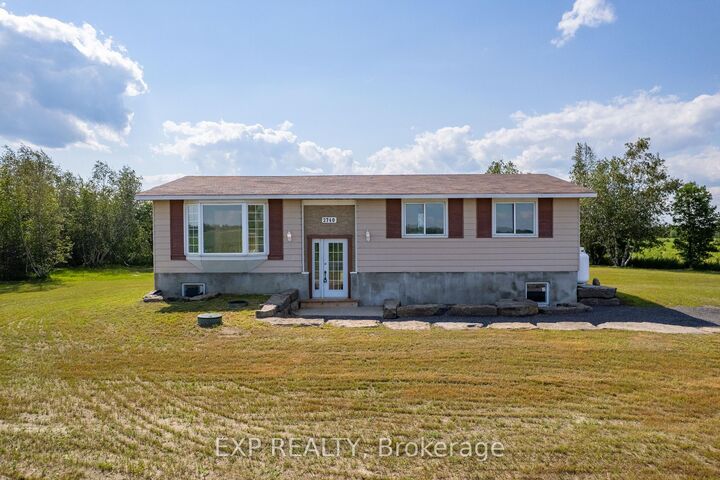 2740 Claude Duval Side Road — photo 1