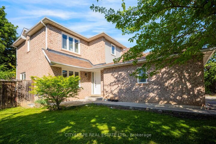 65 Mullis Crescent — photo 1
