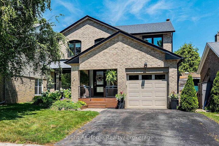 3287 Victoria Street — photo 1