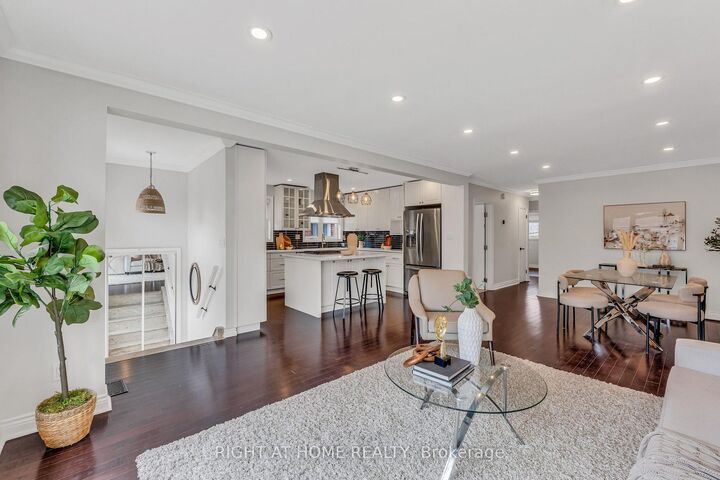 Property Photo: 110 Victory Drive ON M3M 2J8