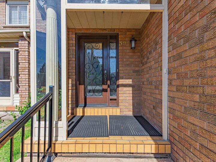 Property Photo: 59 Marita Place ON L4K 3J8