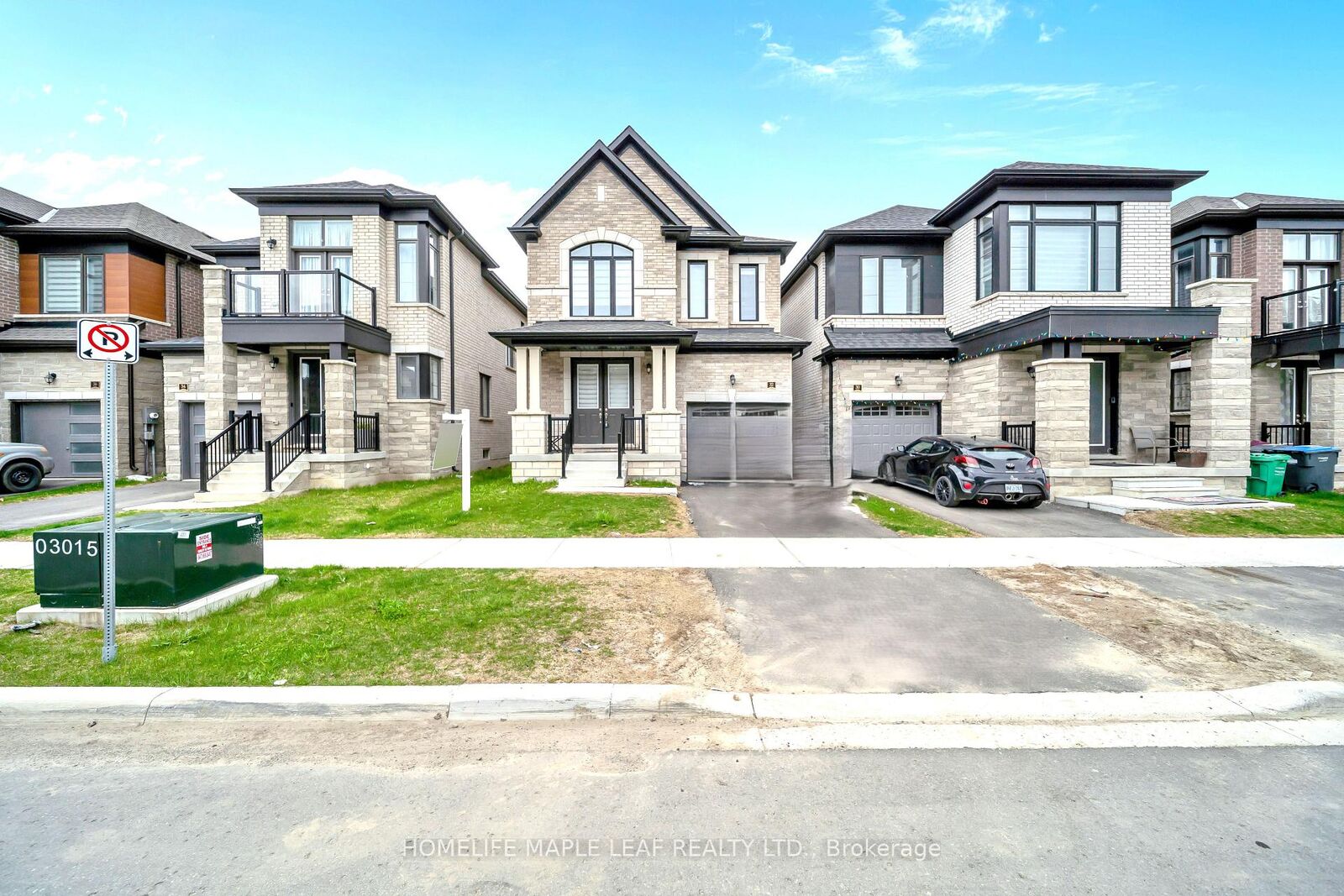 Property Photo: 32 Camino Real Drive ON L7C 1Z9