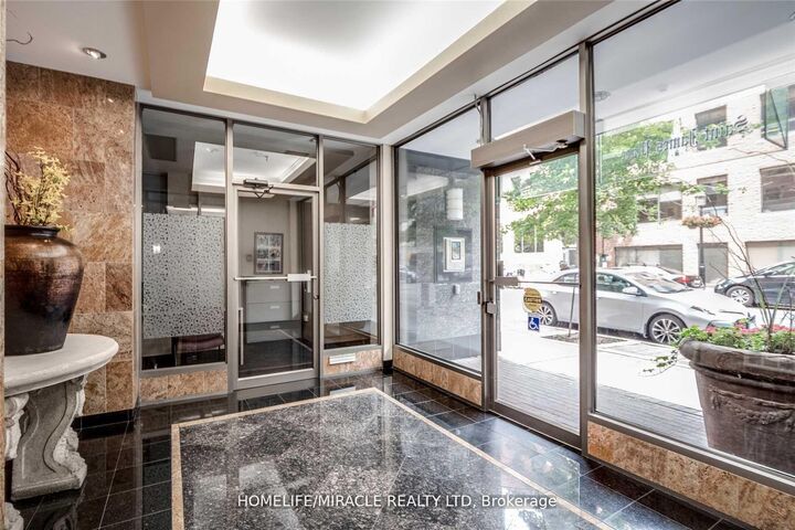 Property Photo: 95 Lombard Street 605 ON M5C 2V3