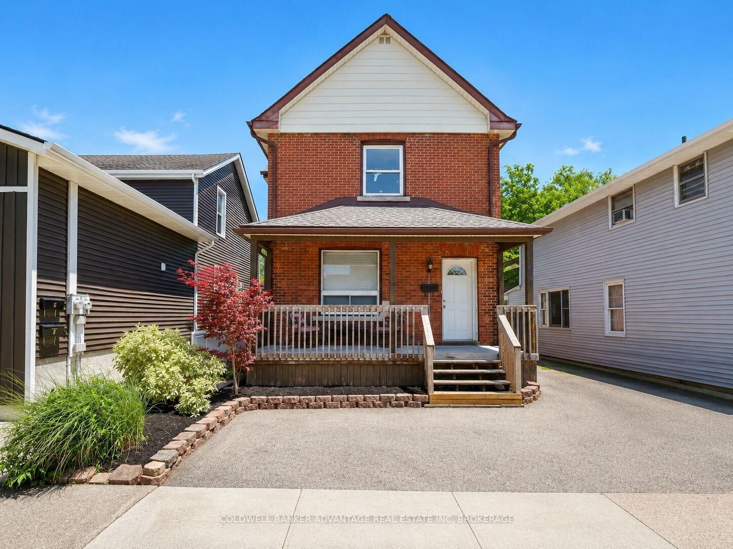 Property Photo: 64 Pine Street N ON L2V 2N9