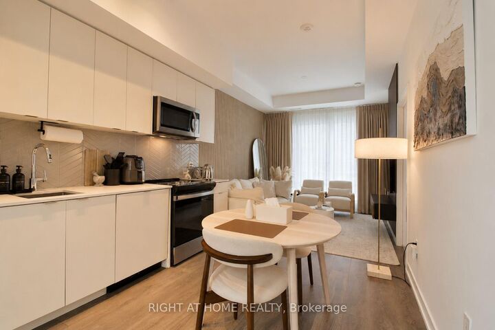 Property Photo:  1612 Charles Street 428  ON L1N 1B9 
